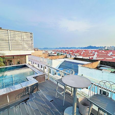 Green Suites Hotel Ha Long Esterno foto